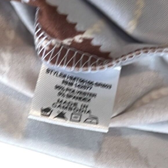 Haute Monde Brown and Light Blue Argyle Plaid Print Crop Top Size Medium NWT - Picture 9 of 11